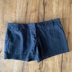 Low rise Kaitlyn plaid shorts large navy blue L Nordstrom revolve